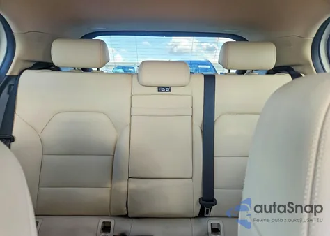 2018 Mercedes-Benz Gla 250 z USA, uszkodzony, nr VIN WDCTG4EBXJJ371389